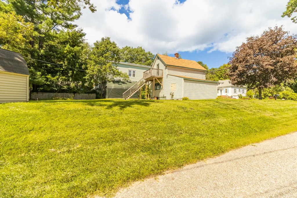 59 Randall Road Lewiston ME 04240
