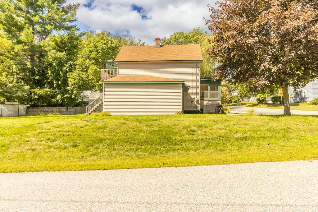 59 Randall Road Lewiston ME 04240