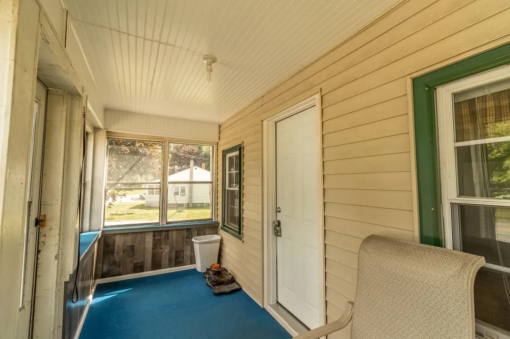 59 Randall Road Lewiston ME 04240