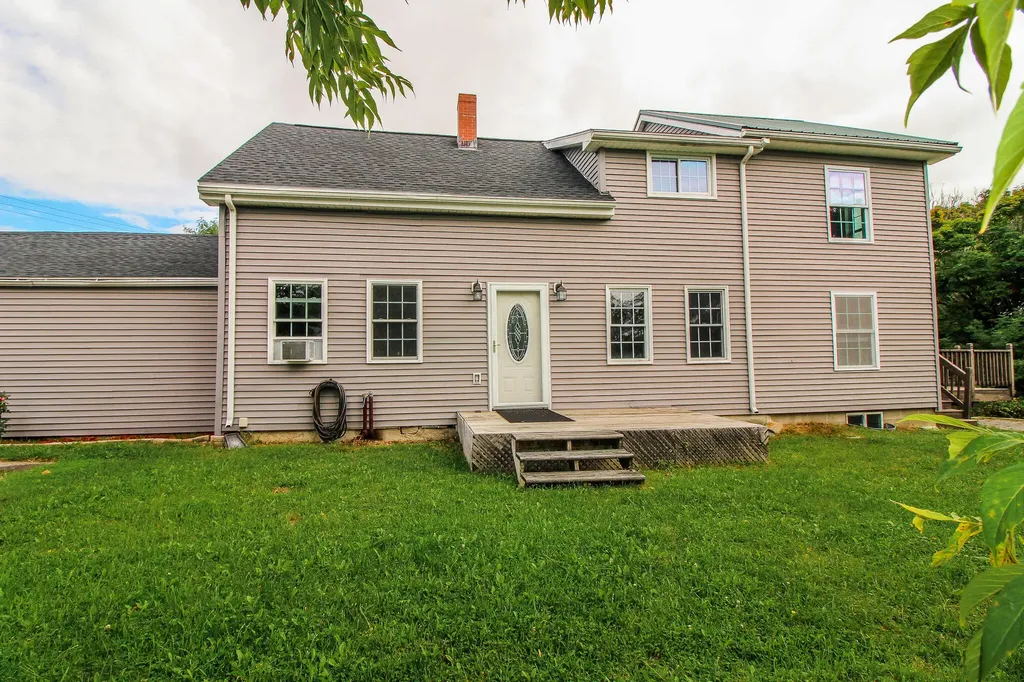 387 Old County Road Hampden ME 04444