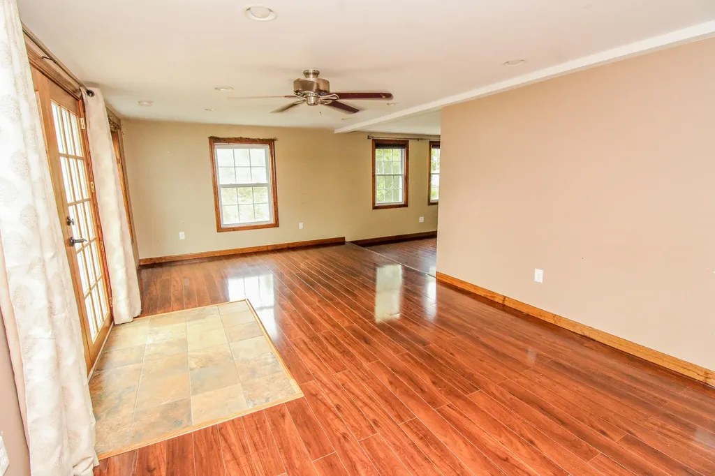 387 Old County Road Hampden ME 04444