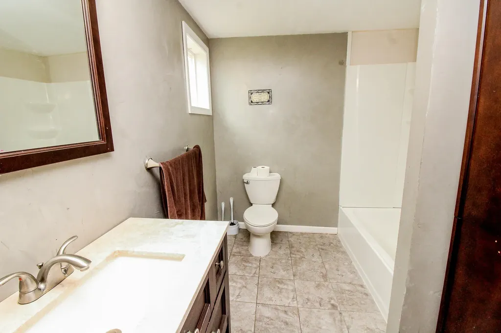 387 Old County Road Hampden ME 04444