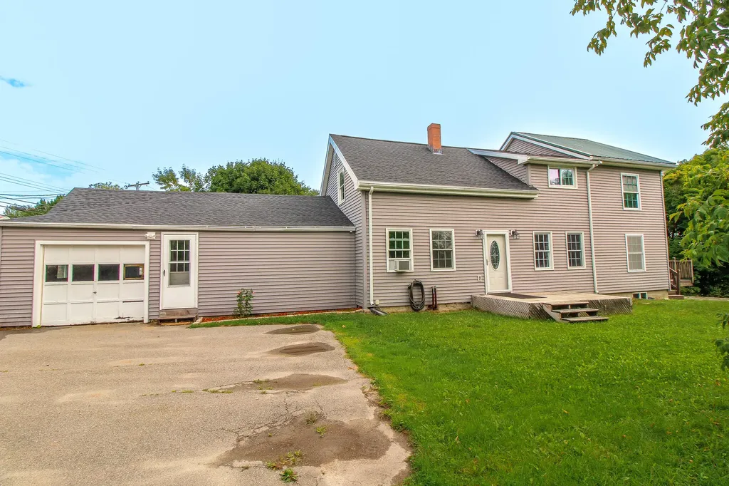 387 Old County Road Hampden ME 04444