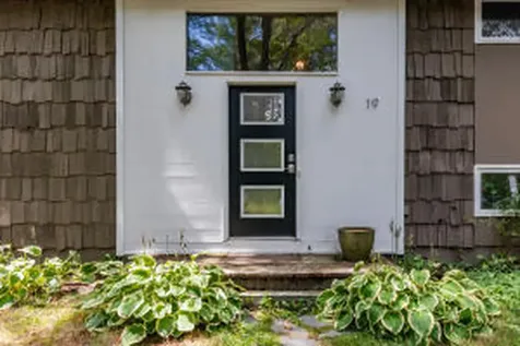 19 Partridge Lane Scarborough ME 04074