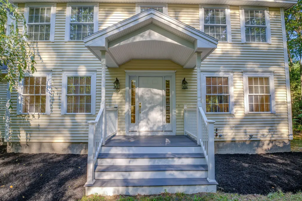 261 Holmes Road Scarborough ME 04074