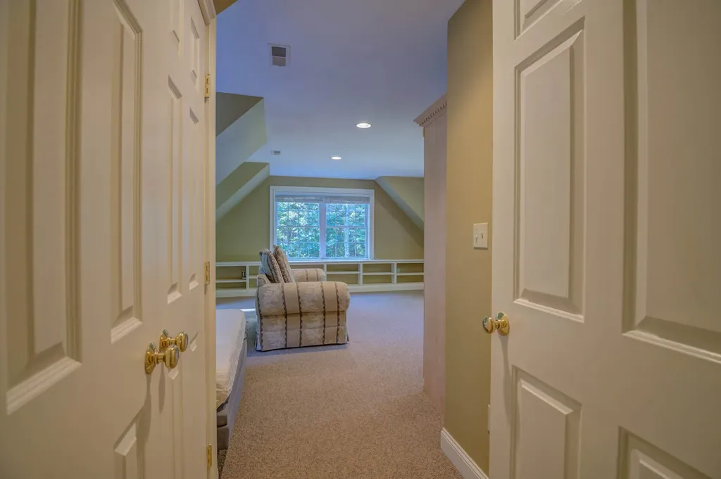 261 Holmes Road Scarborough ME 04074