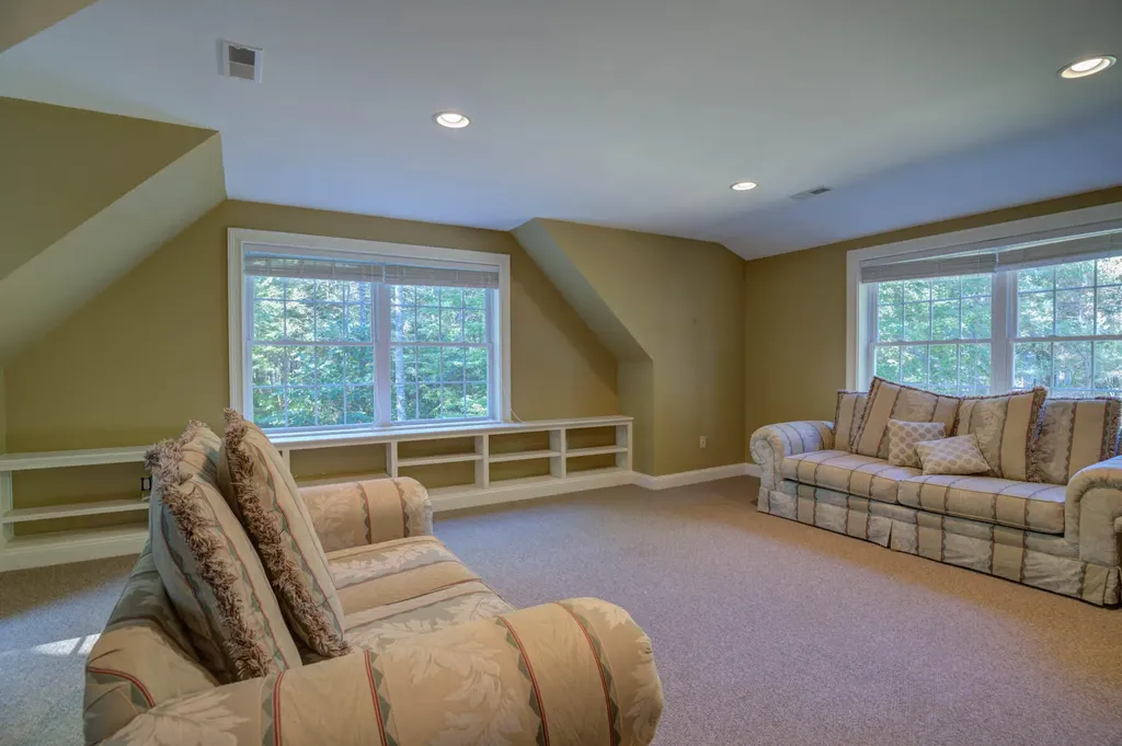 261 Holmes Road Scarborough ME 04074