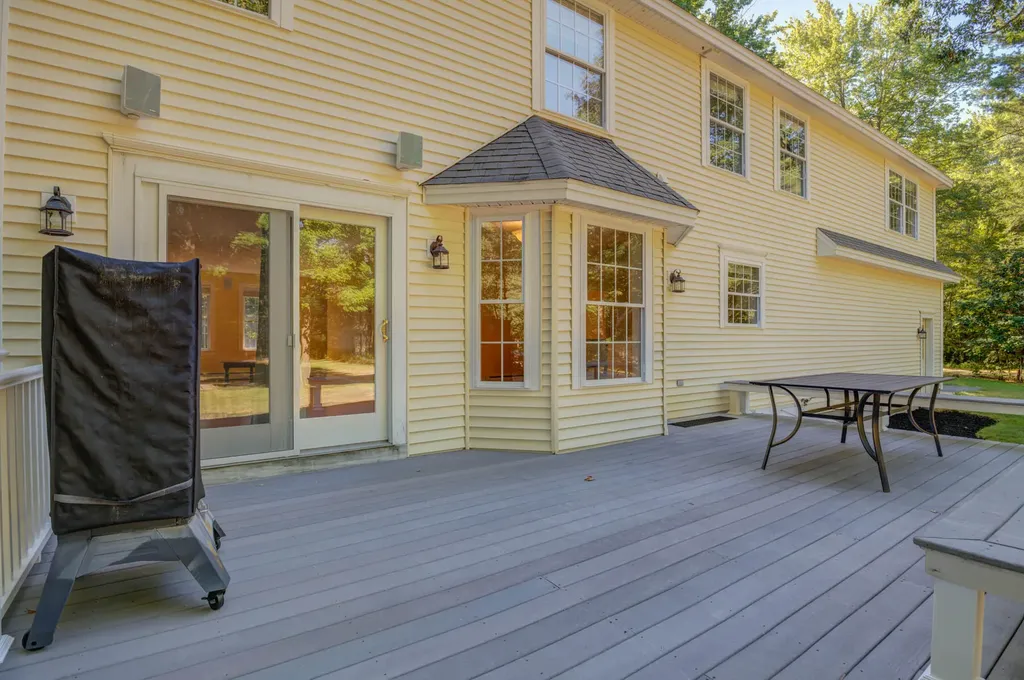 261 Holmes Road Scarborough ME 04074