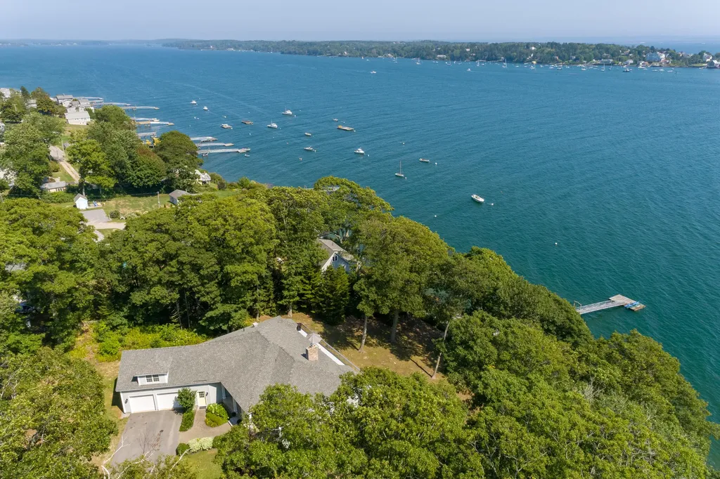 21 Cribstone View Road Harpswell ME 04079