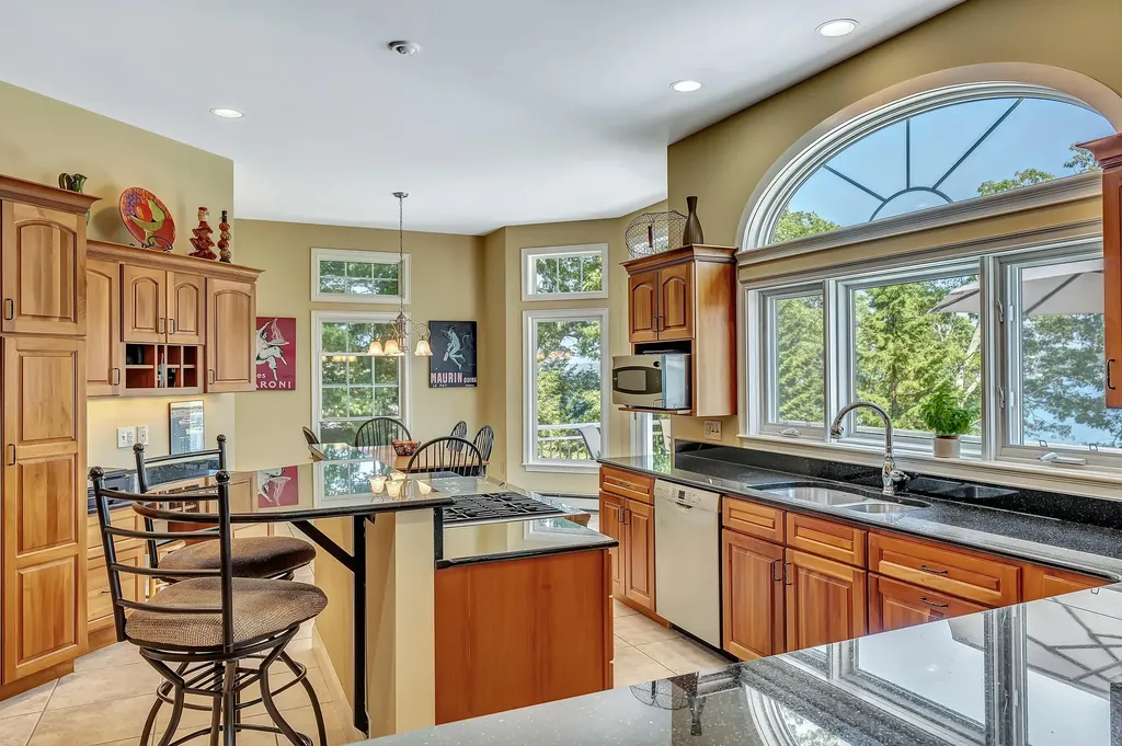 21 Cribstone View Road Harpswell ME 04079