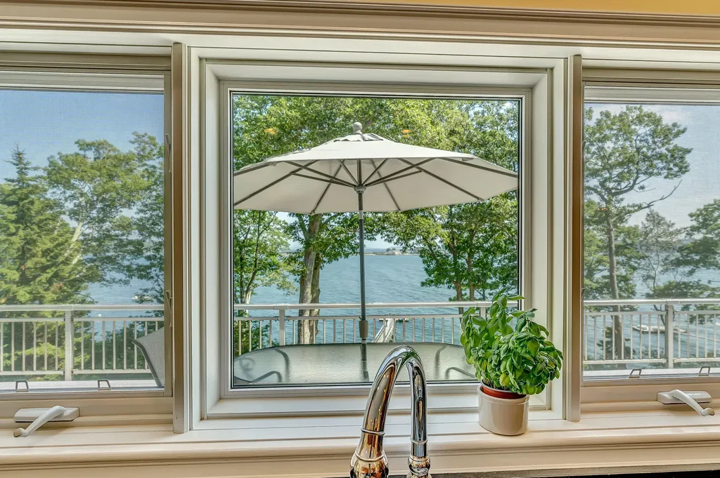 21 Cribstone View Road Harpswell ME 04079