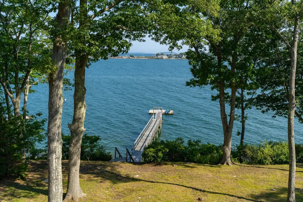 21 Cribstone View Road Harpswell ME 04079