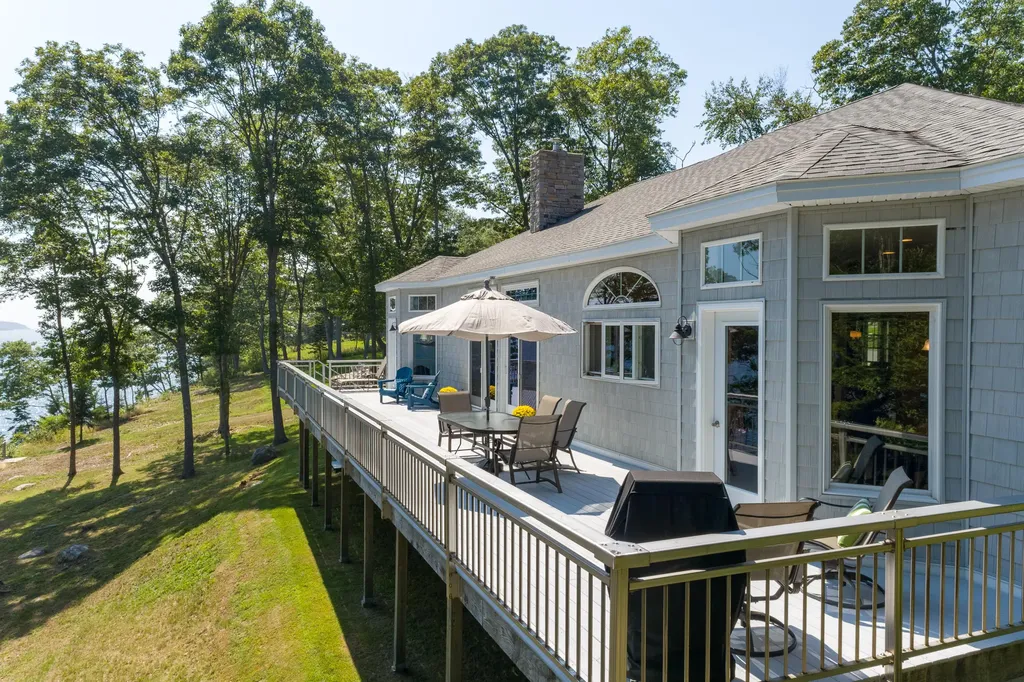 21 Cribstone View Road Harpswell ME 04079