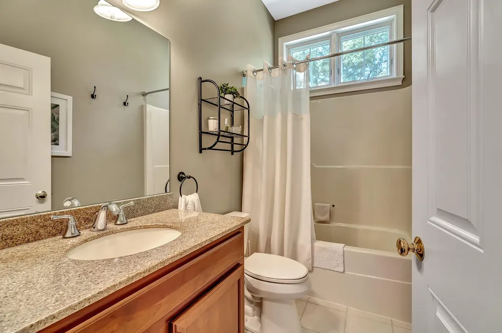 21 Cribstone View Road Harpswell ME 04079