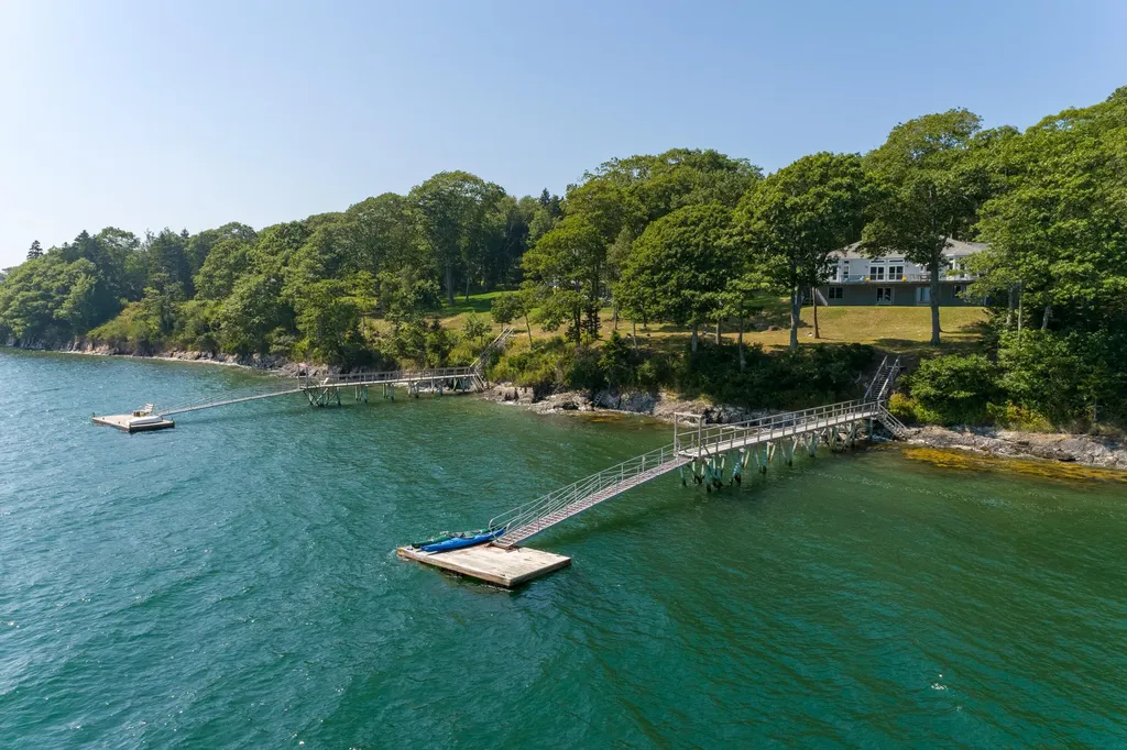 21 Cribstone View Road Harpswell ME 04079