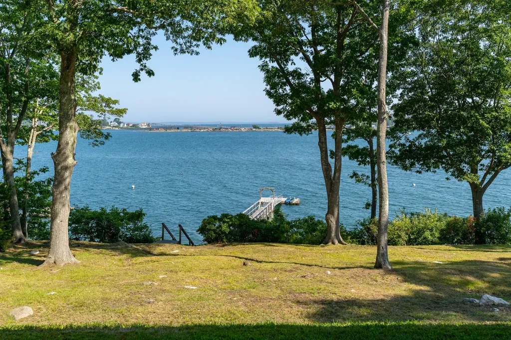 21 Cribstone View Road Harpswell ME 04079
