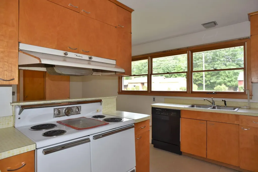 68 Coburn Avenue Skowhegan ME 04976