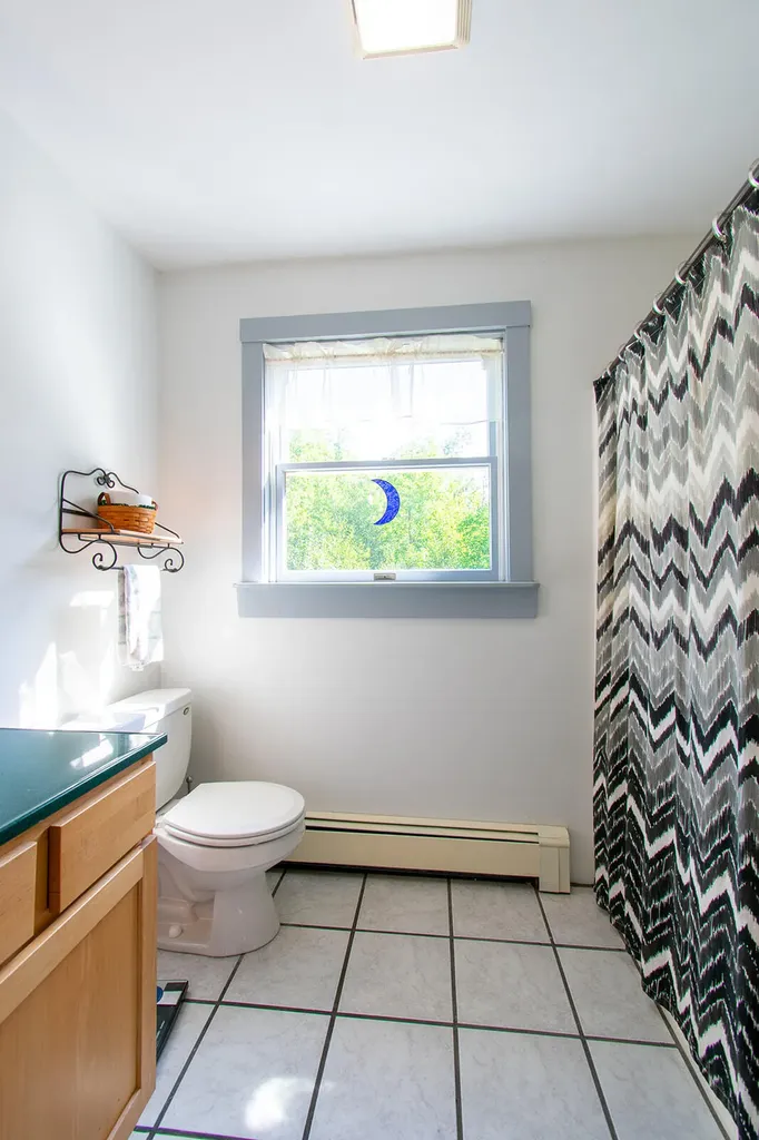 30 Kathys Lane Rockport ME 04856