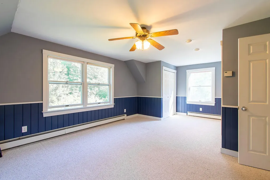 30 Kathys Lane Rockport ME 04856