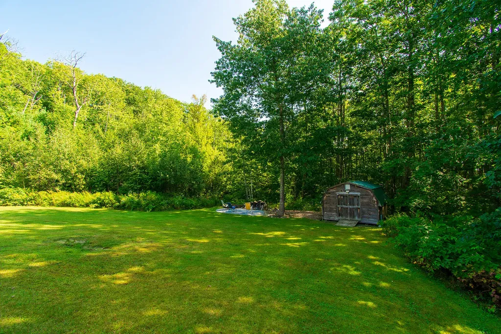 30 Kathys Lane Rockport ME 04856