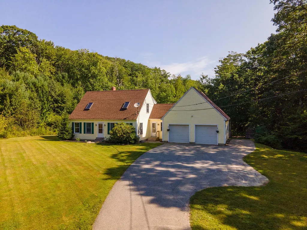 30 Kathys Lane Rockport ME 04856