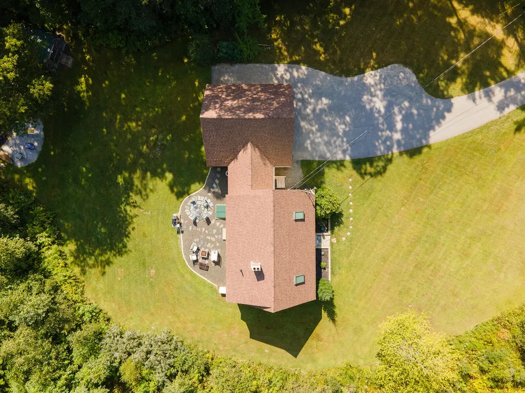 30 Kathys Lane Rockport ME 04856