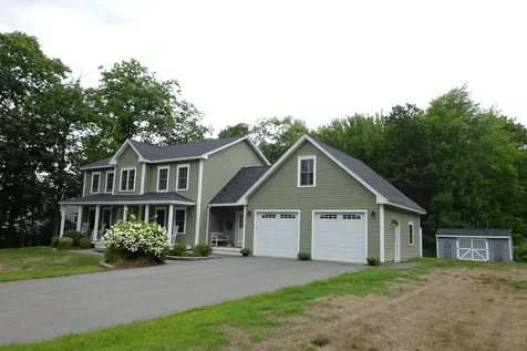 1113 Buck Hill Drive Veazie ME 04401