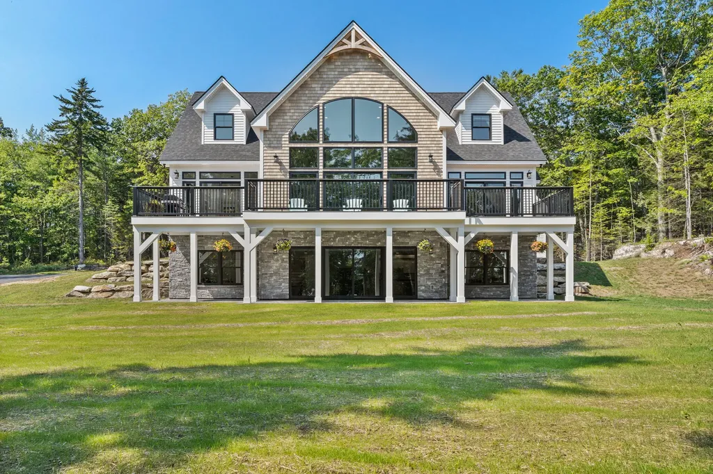 32 Serenity Lane Yarmouth ME 04096