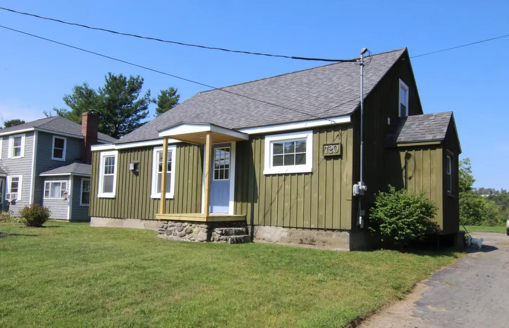 720 N Main Street Brewer ME 04412