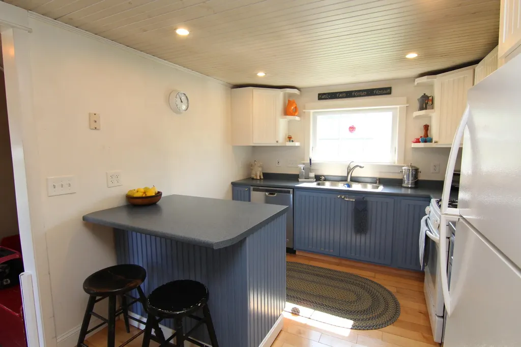 720 N Main Street Brewer ME 04412