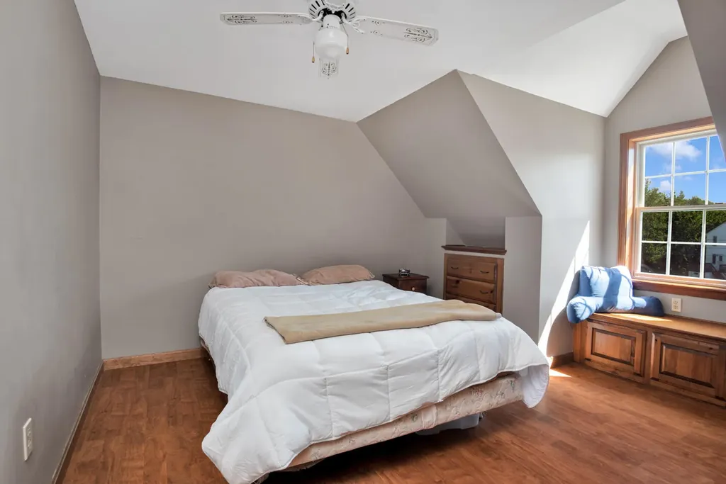4 Pheasant Court York ME 03909