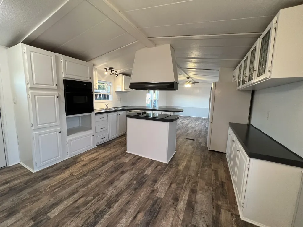 9 Elwell Lane Brunswick ME 04011