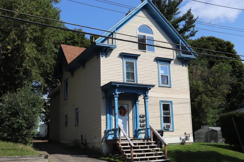 75 Kenduskeag Avenue Bangor ME 04401