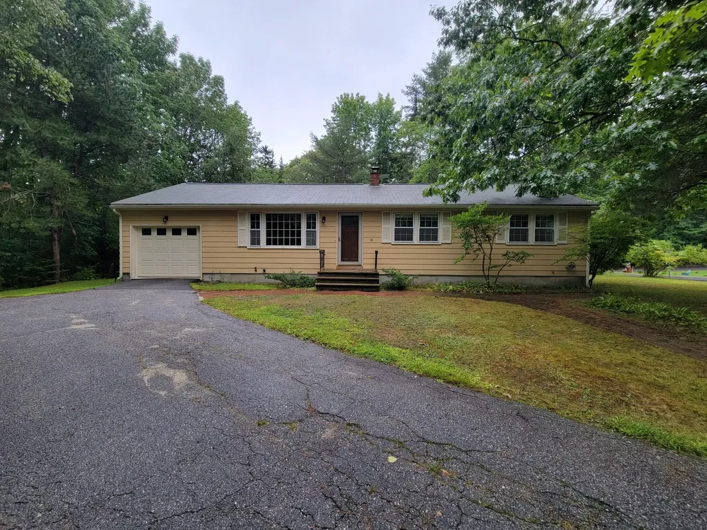 18 Sequoia Drive Freeport ME 04032