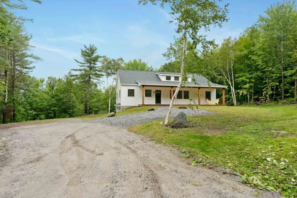 4 Overlook Drive Richmond ME 04357