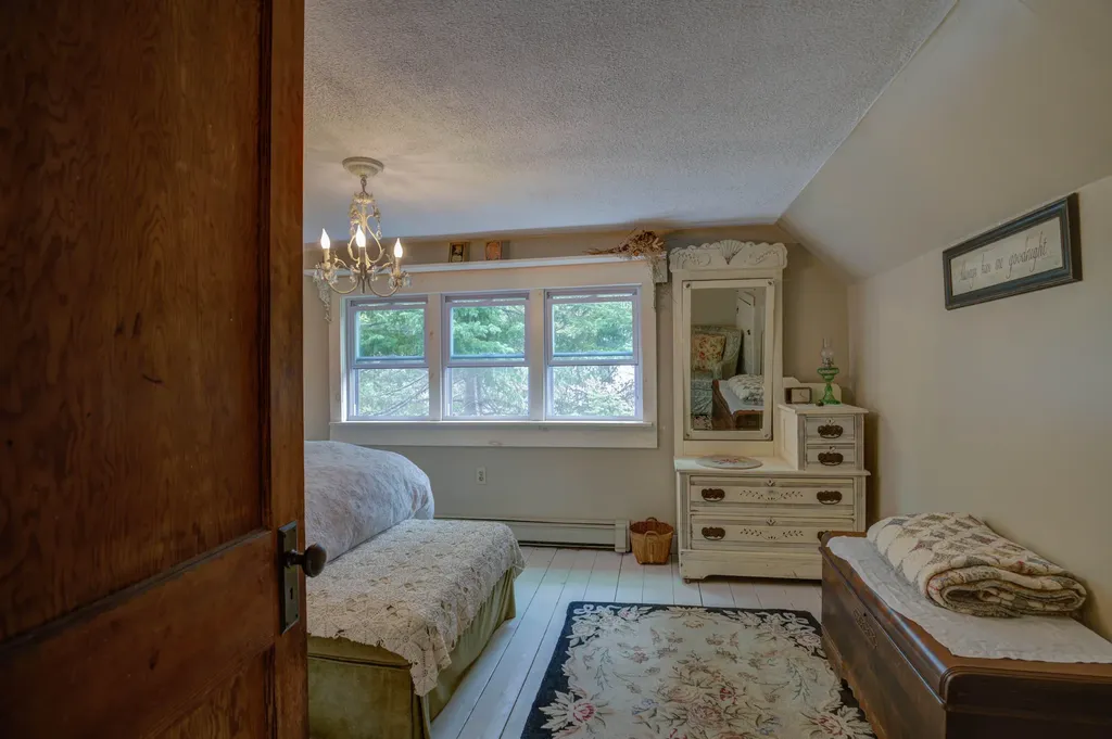 682 Redding Road Sumner ME 04292