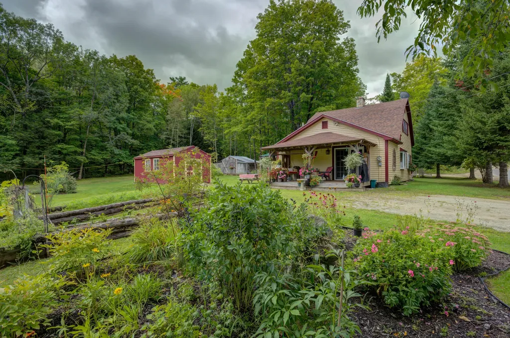 682 Redding Road Sumner ME 04292