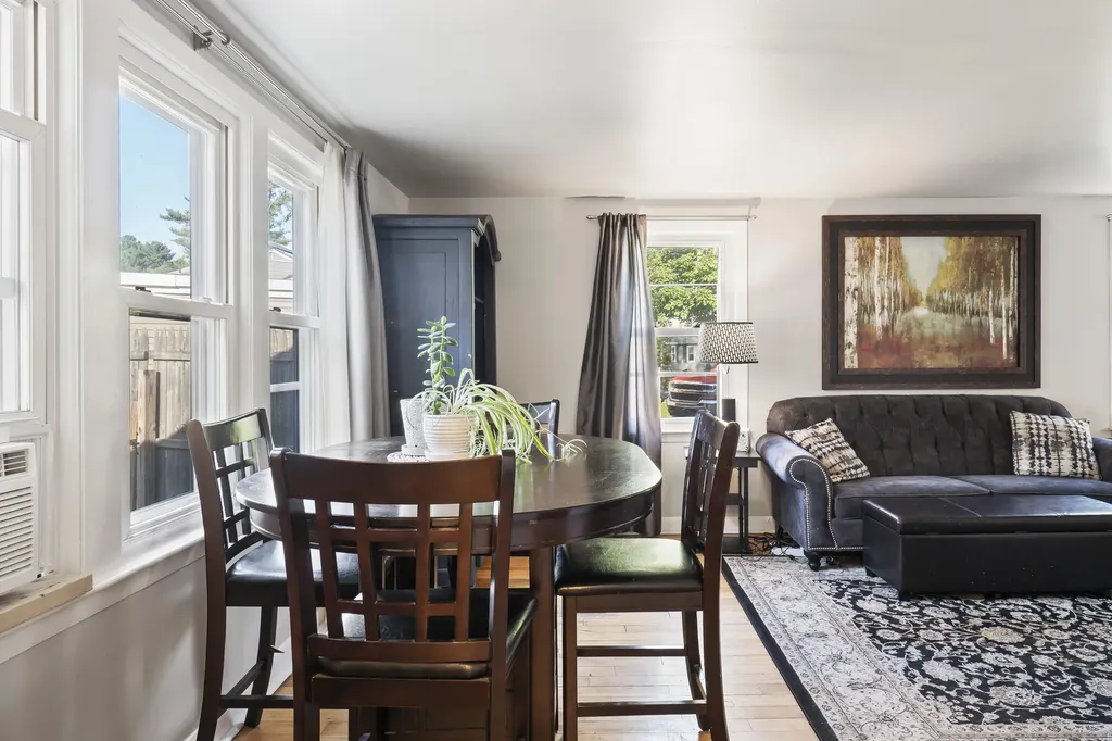 21 Shobe Avenue Brunswick ME 04011