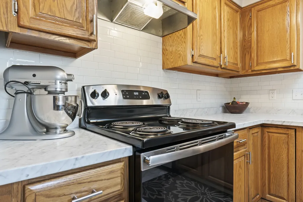 21 Shobe Avenue Brunswick ME 04011