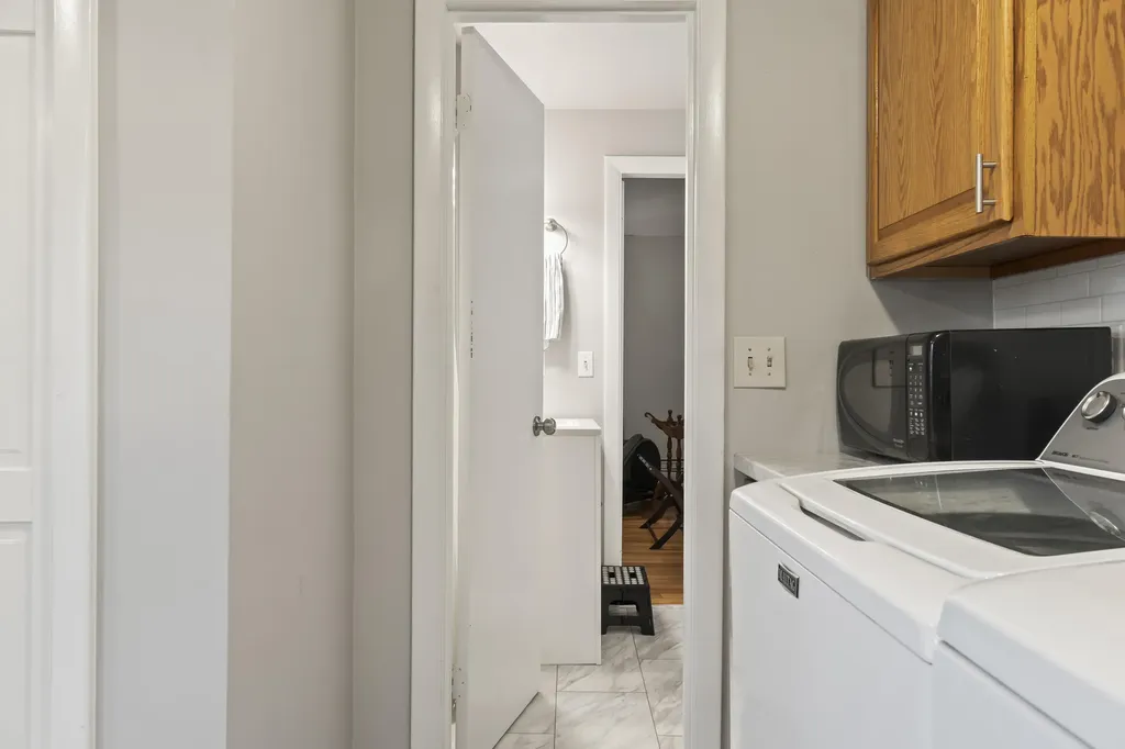 21 Shobe Avenue Brunswick ME 04011