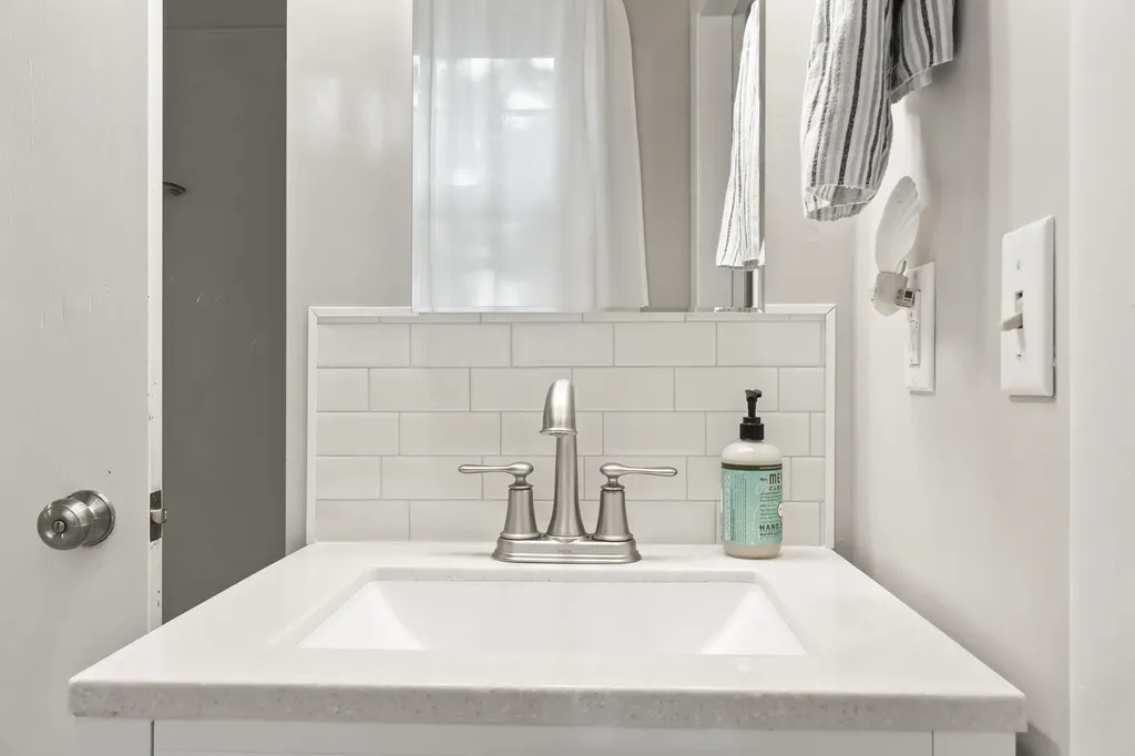 21 Shobe Avenue Brunswick ME 04011