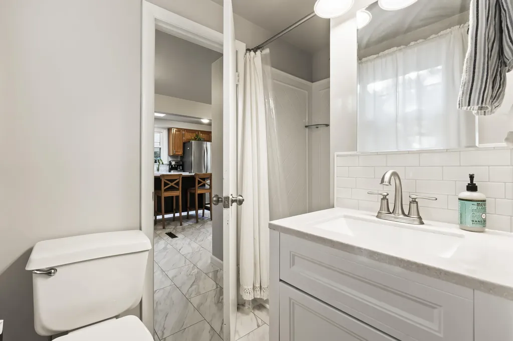 21 Shobe Avenue Brunswick ME 04011