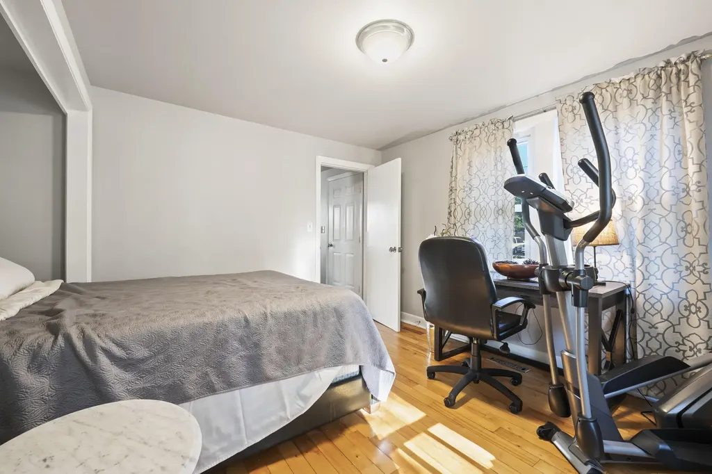 21 Shobe Avenue Brunswick ME 04011