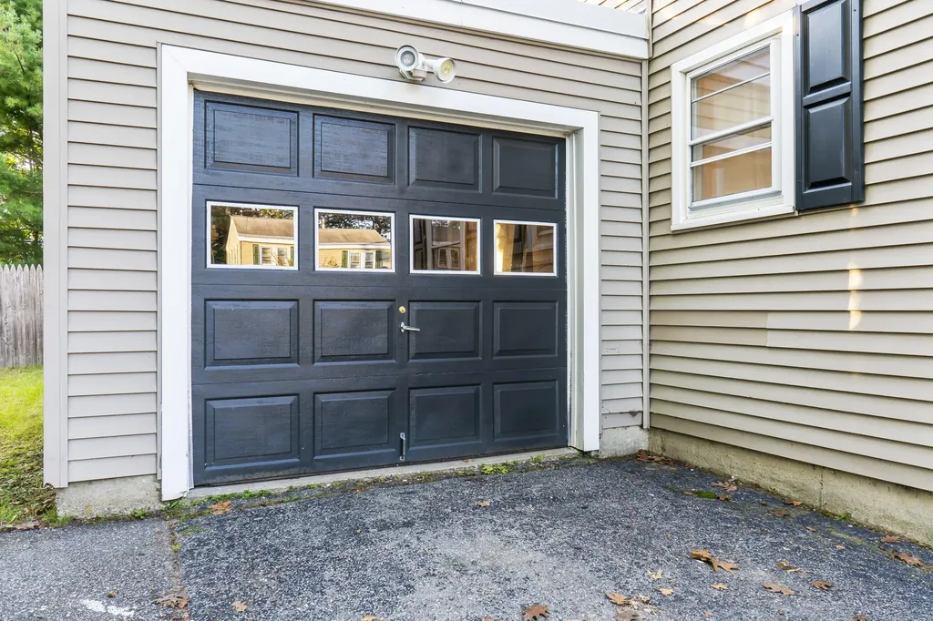21 Shobe Avenue Brunswick ME 04011