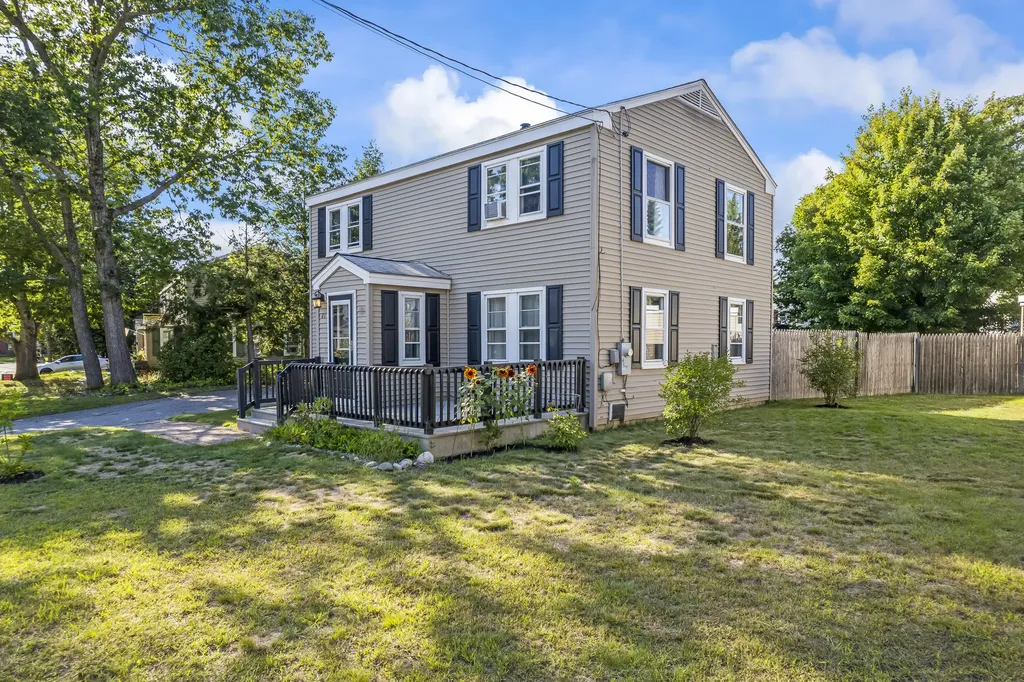 21 Shobe Avenue Brunswick ME 04011