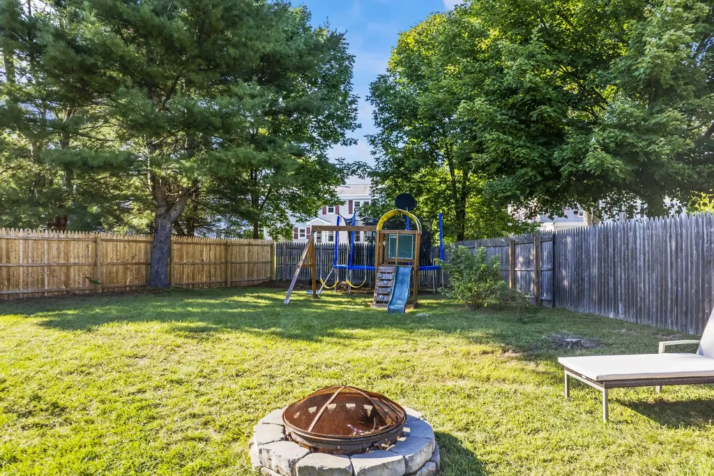 21 Shobe Avenue Brunswick ME 04011