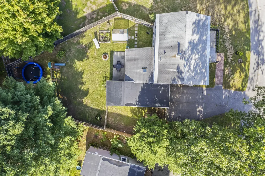 21 Shobe Avenue Brunswick ME 04011