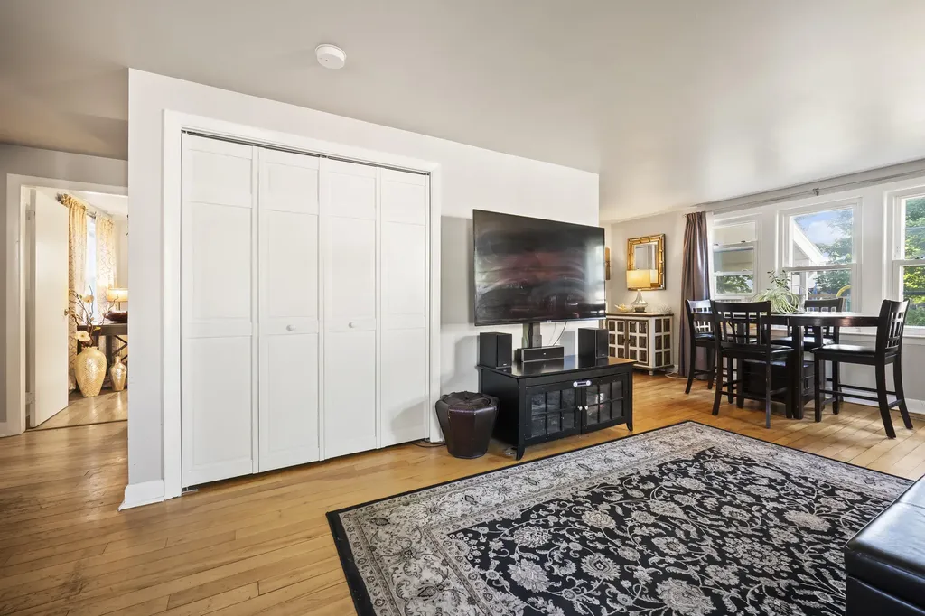 21 Shobe Avenue Brunswick ME 04011