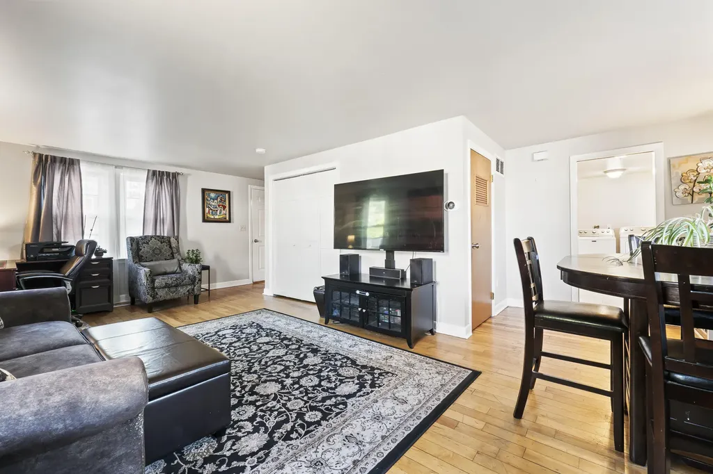 21 Shobe Avenue Brunswick ME 04011