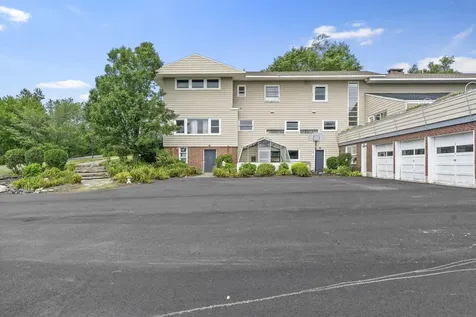 1018 Summer Street Auburn ME 04210